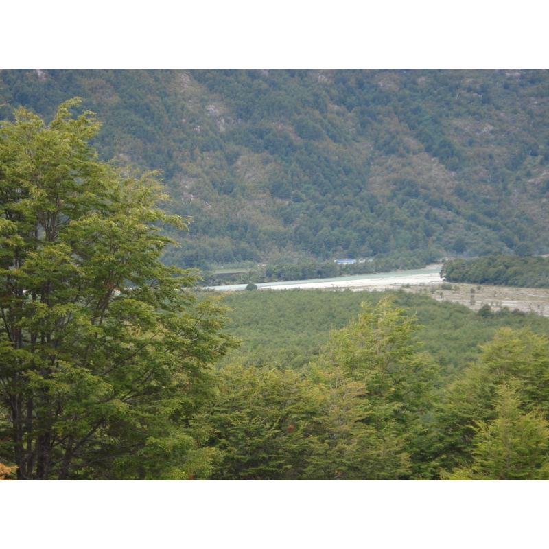 Bahía Murta 177 ha con aguas termales